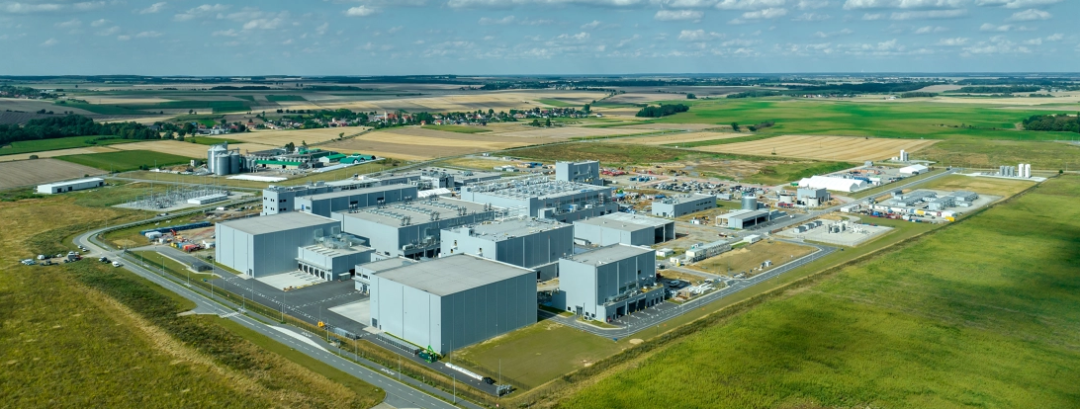 欧洲首个超级电池材料工厂落成