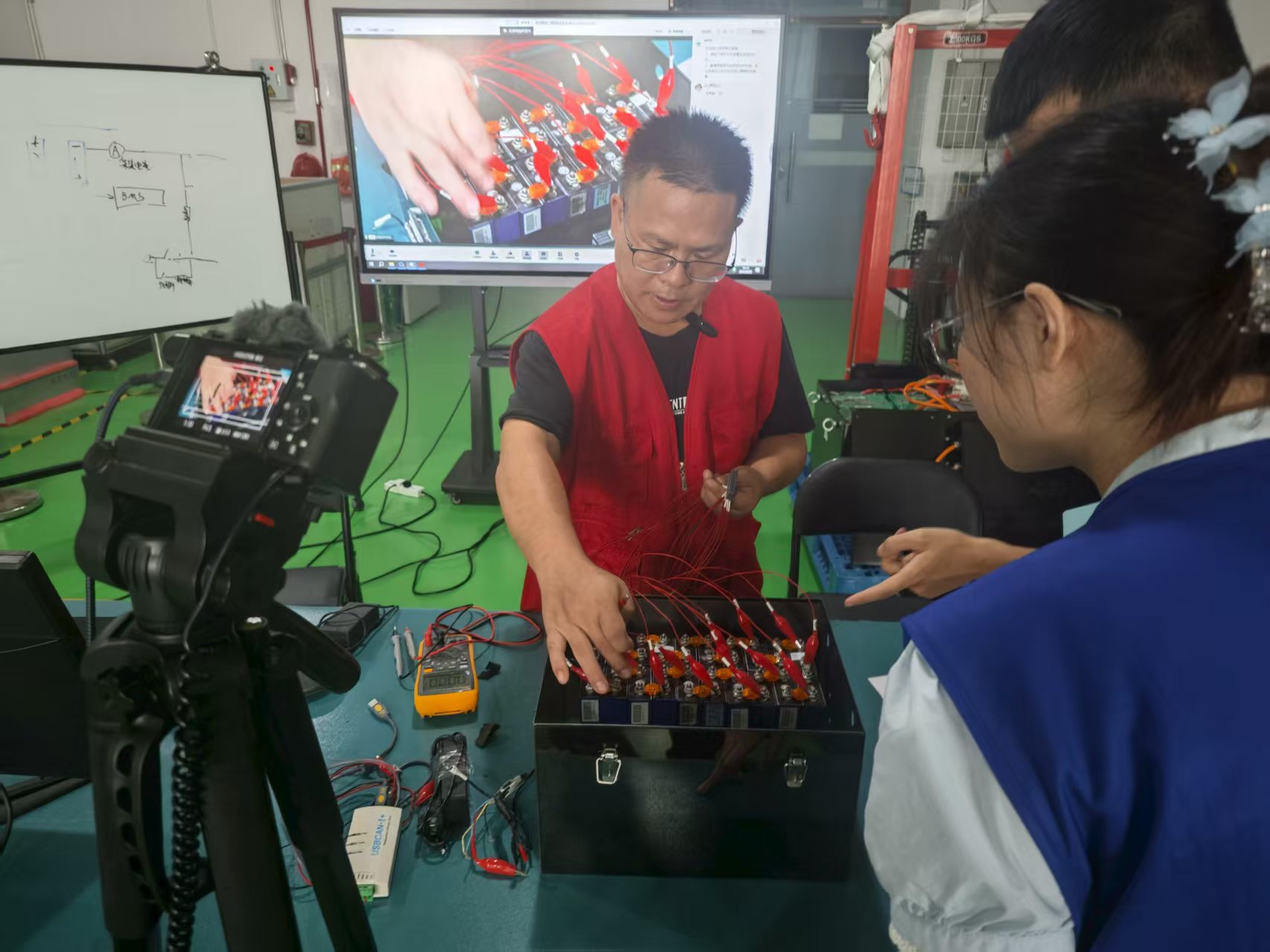 <b>ȱ��82.4������Դ���������������������ְҵƾ������Ӯ</b>