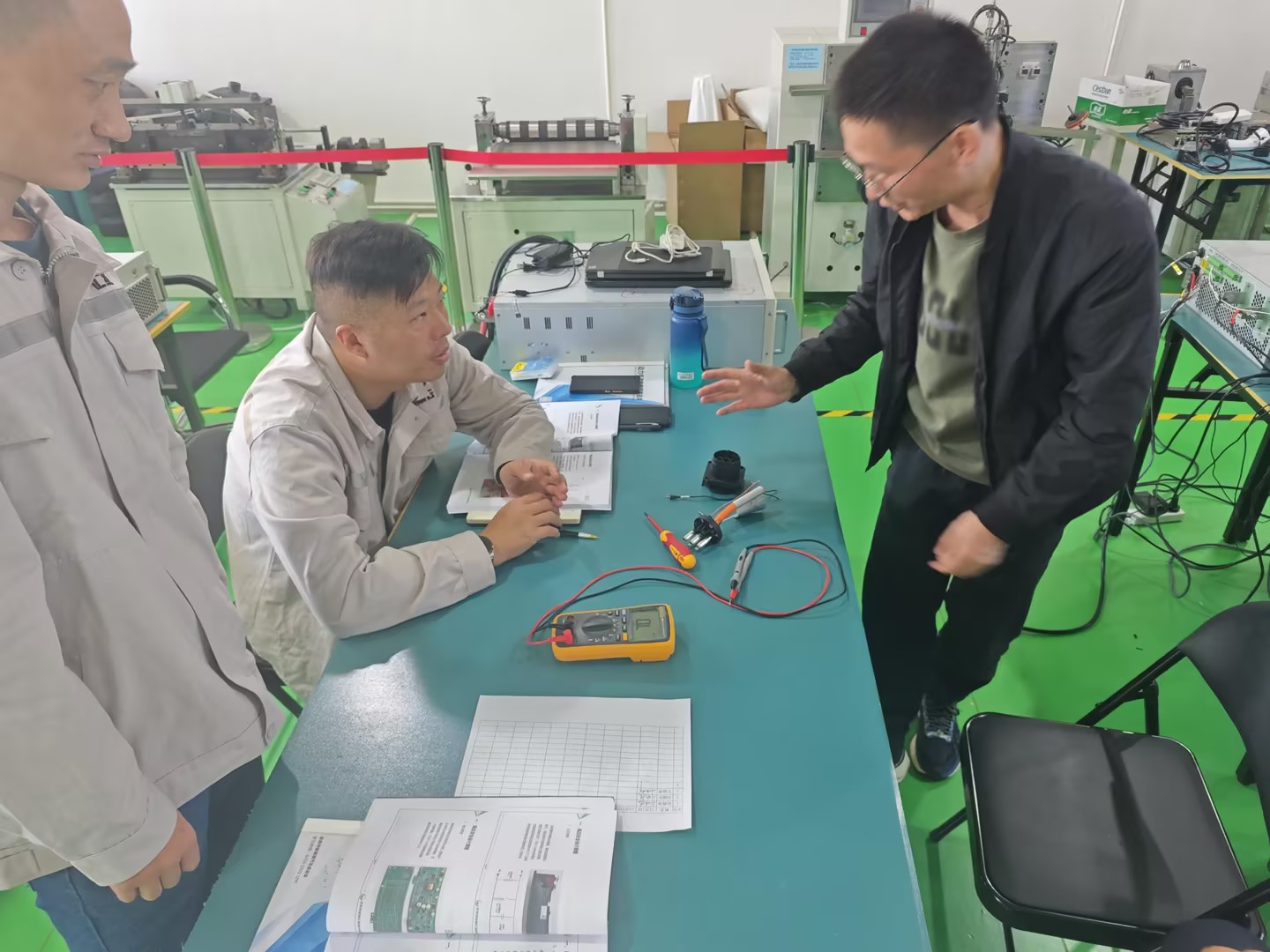 <b>���ֽ��̸����������ʵ��ʵѵ���ְ��ֽ�����ά���漼��</b>